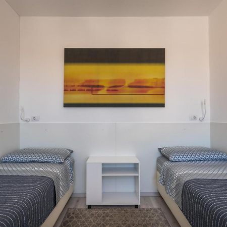 로비니 Island Sea View Free Parking 아파트 외부 사진